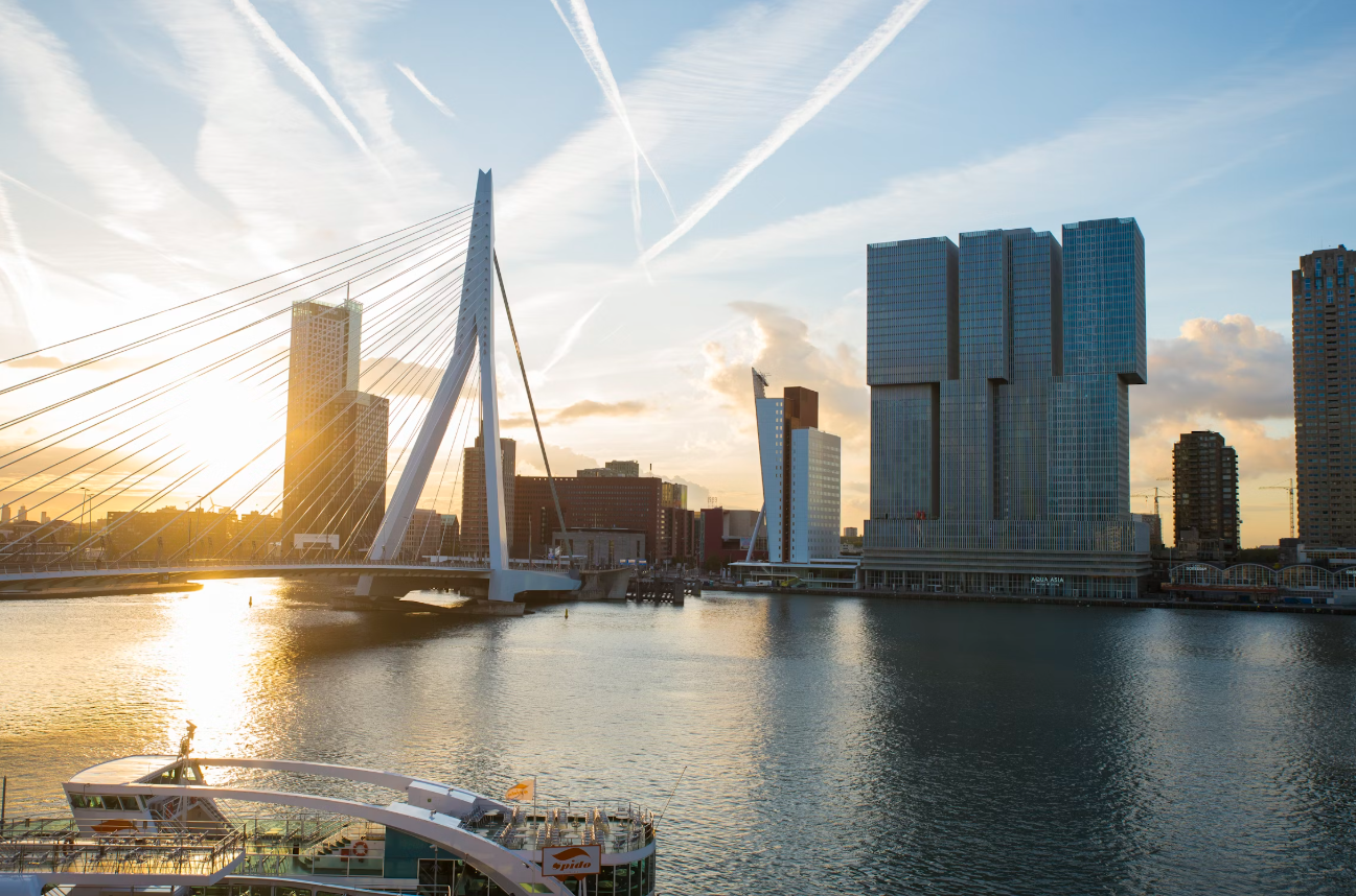 Erasmus Bridge in the Port of Rotterdam. Credit: Daniel Agudelo